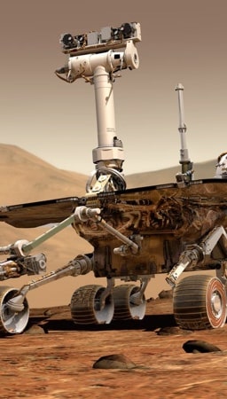 robot sur la surface d'une planet extraterrestre